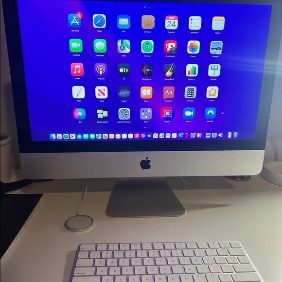 Im selling my Imac 2021, very new, never damaged. - Picture 6 of 8